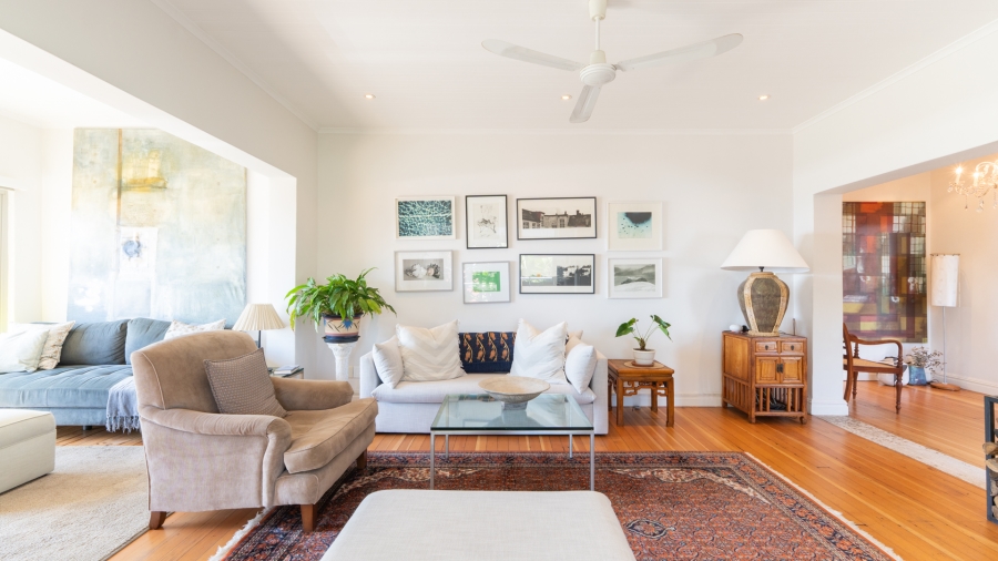 2 Bedroom Property for Sale in Green Point Western Cape